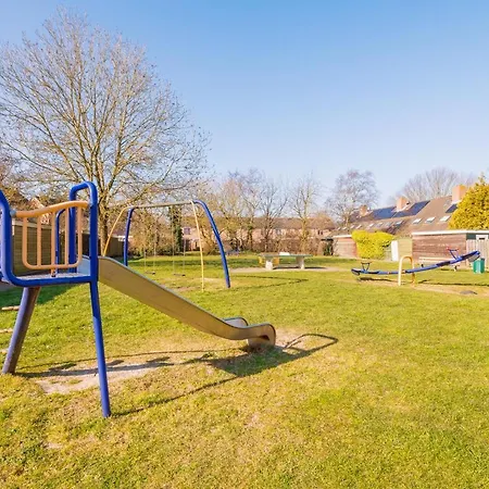 Holiday home De Zonnestraal Bergen