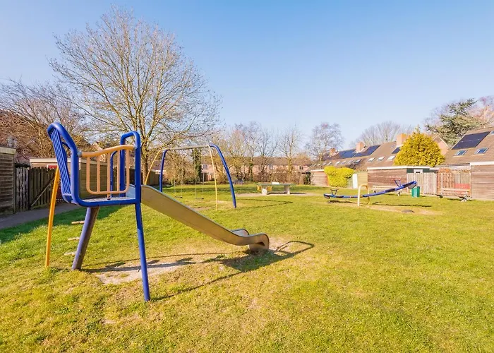 Holiday home De Zonnestraal Bergen