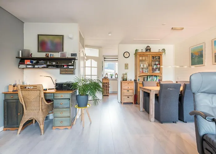 De Zonnestraal Holiday home