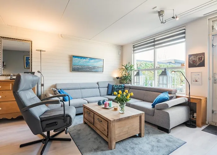 Holiday home De Zonnestraal